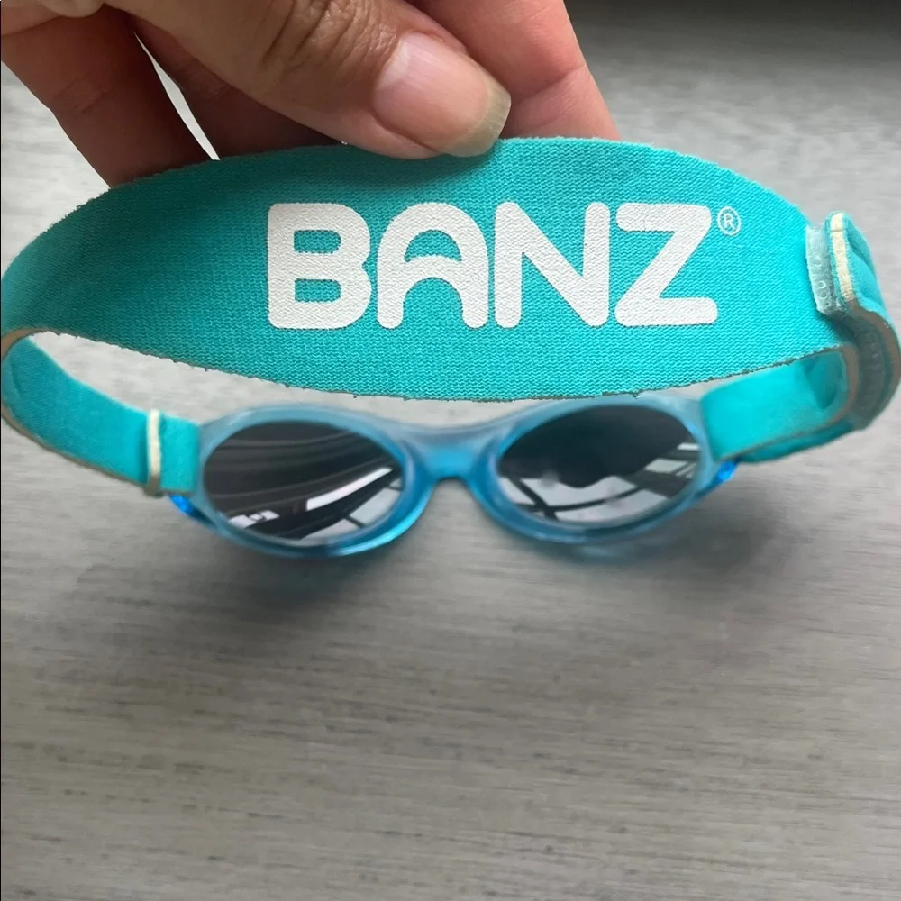 Earmuffs & sunglasses - banz